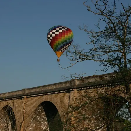 The Petite D'hotes L'Isle-Jourdain (Vienne)