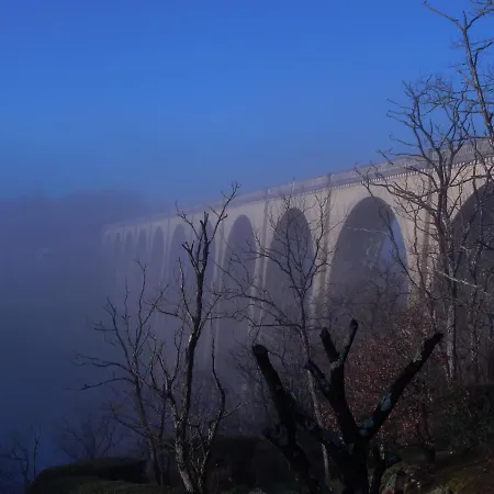 木屋 The Petite D'hotes L'Isle-Jourdain (Vienne)