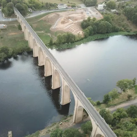 The Petite D'hotes 木屋 L'Isle-Jourdain (Vienne)