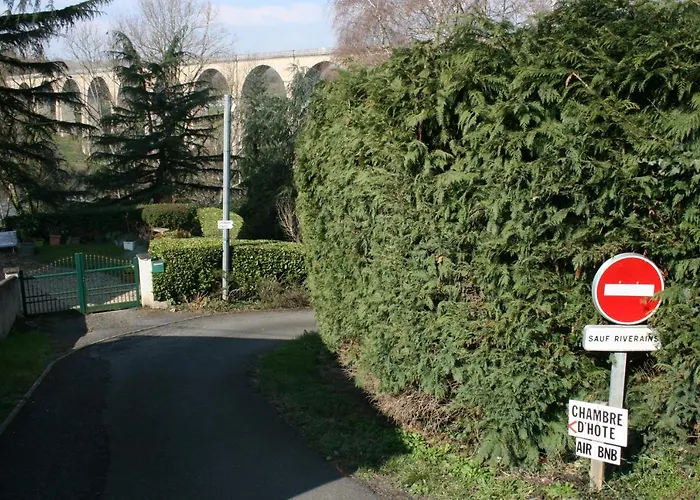 The Petite D'hotes *