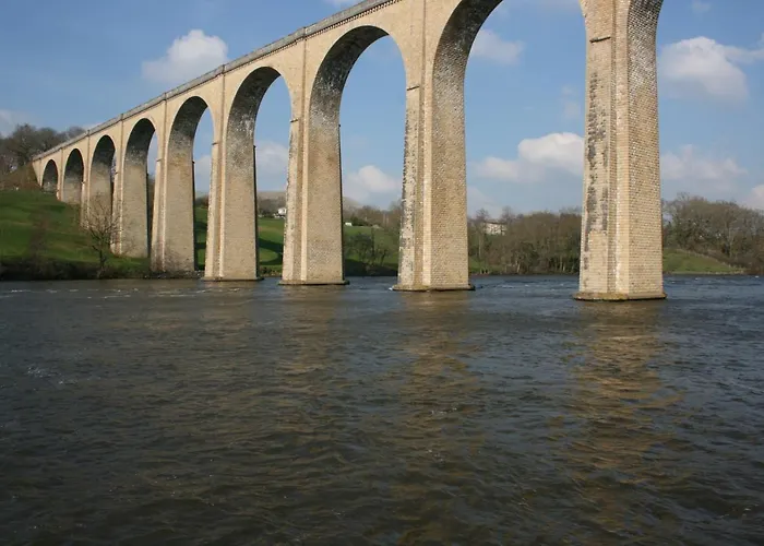 The Petite D'hotes *