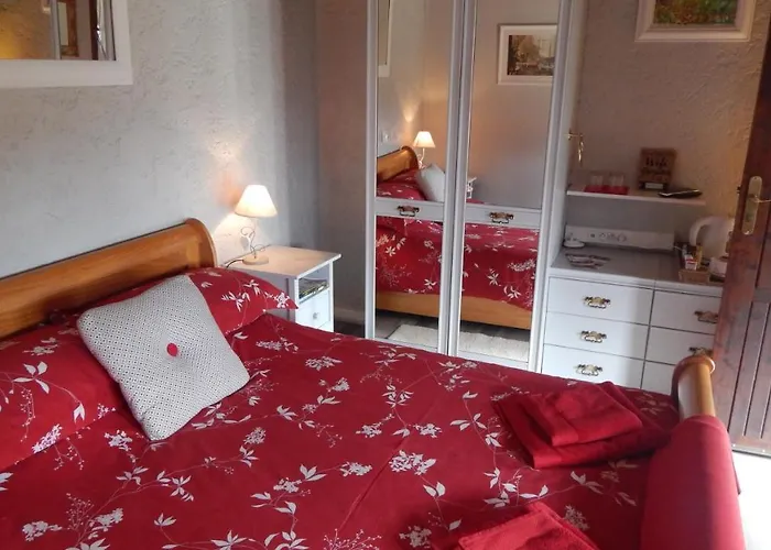 The Petite D'hotes *